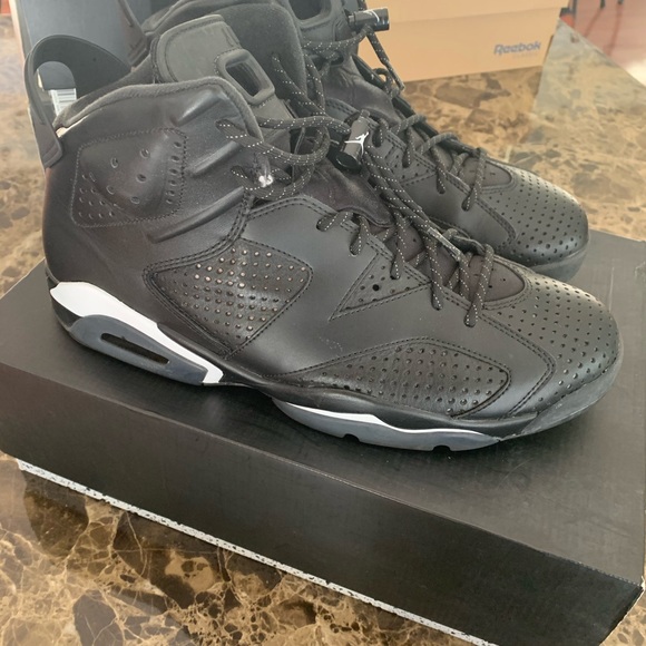 Air Jordan 6 Retro - Picture 5 of 6